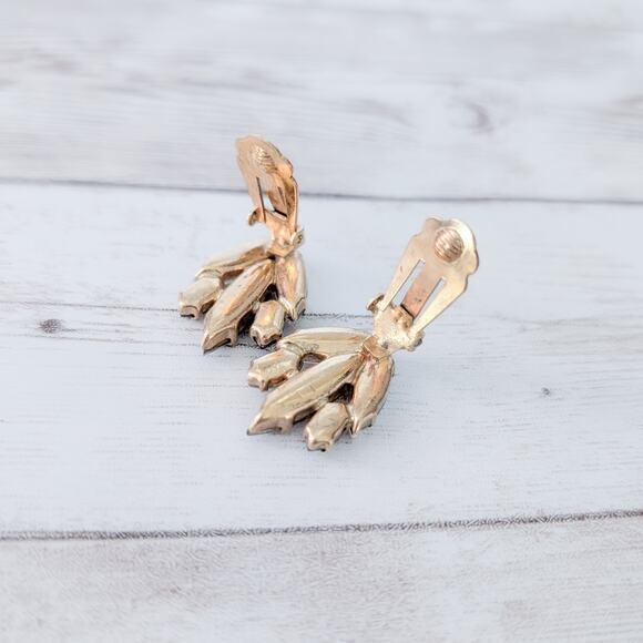 Vintage Clip On Earrings Large Statement Iridescent Stunning Earrings - Picture 4 of 6